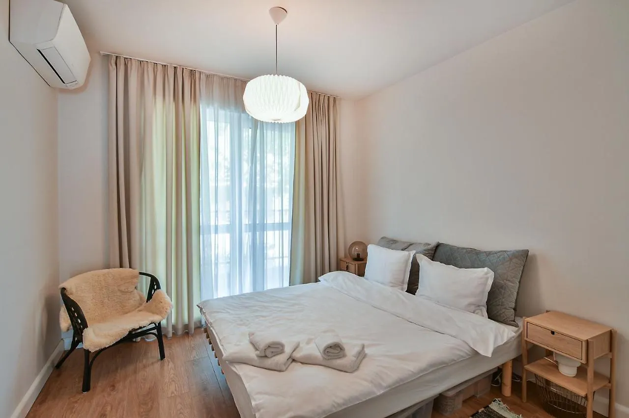Cosy Stylish Central 1Br & Wi-Fi Varna 0*,  Bulgária